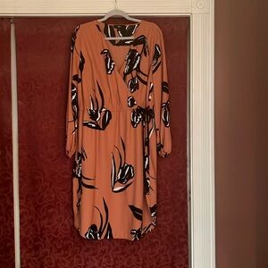 floral again pretty dress. size 18 but small 18.